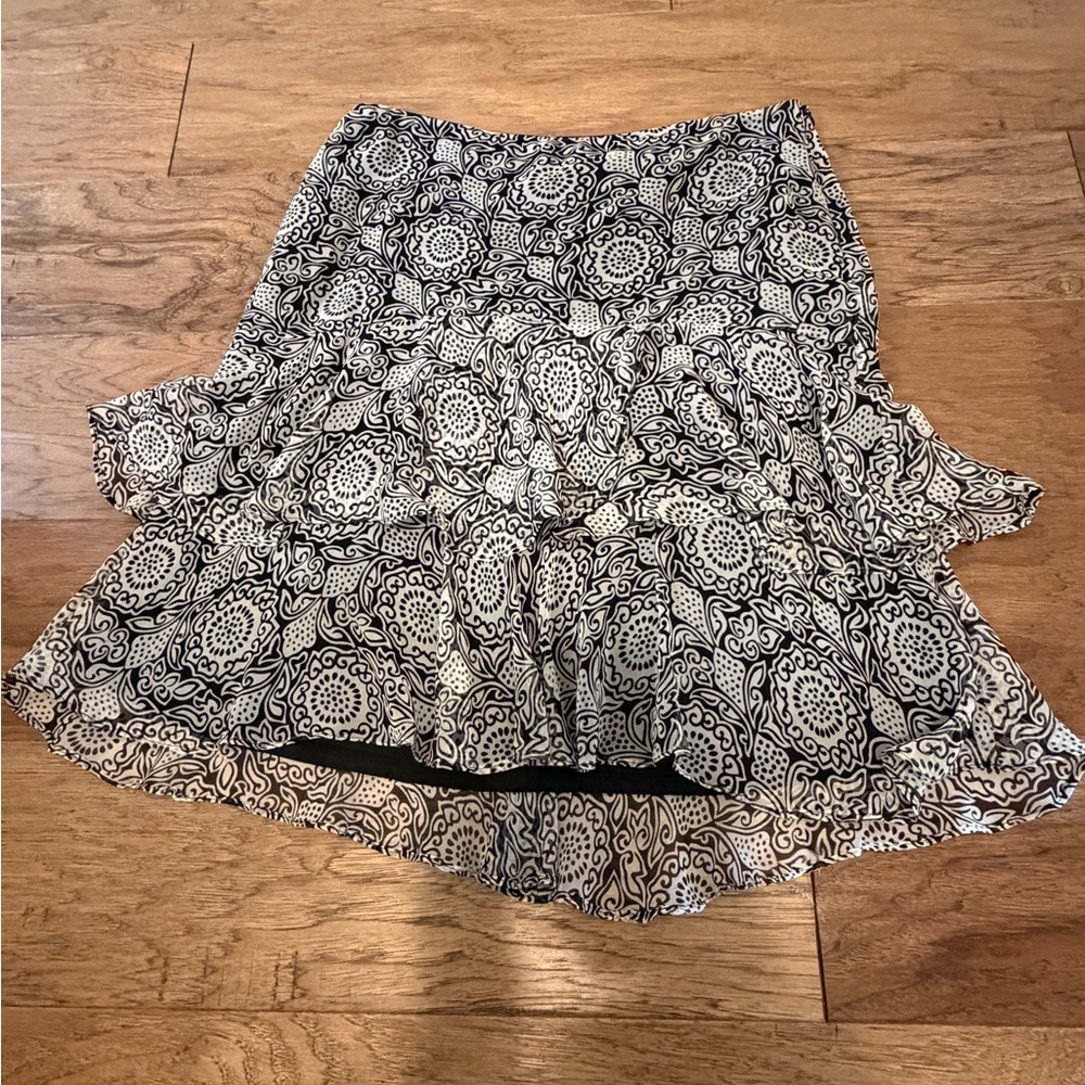 White House Black Market Silk Waterfall Skirt Black & White Size 8